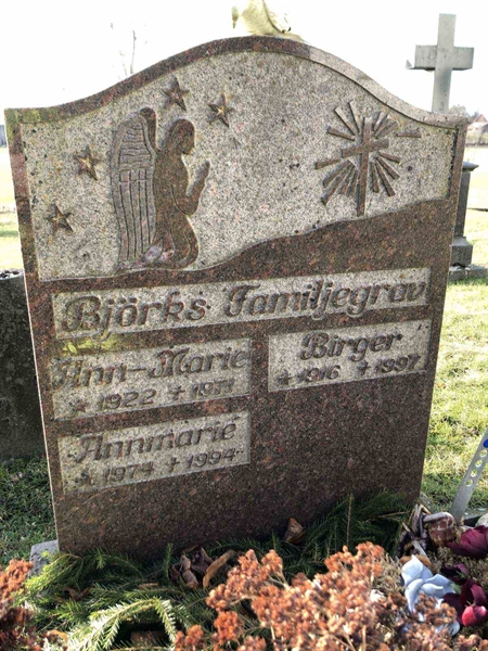 Grave number: FÄ H    23, 24, 25, 26, 27