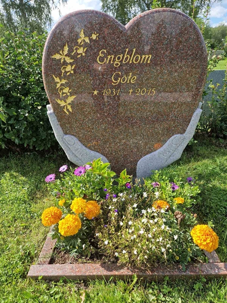 Grave number: 451 13 5