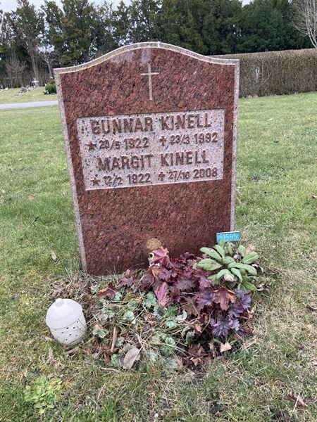 Grave number: R 01   823