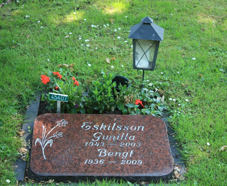 Grave number: Ö 45   407