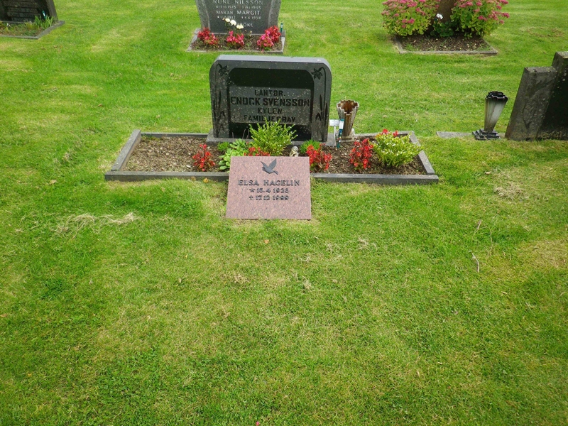 Grave number: VI K    56, 57