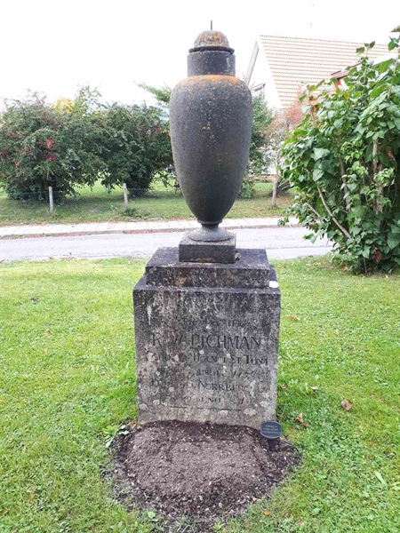 Grave number: GK F 1    11