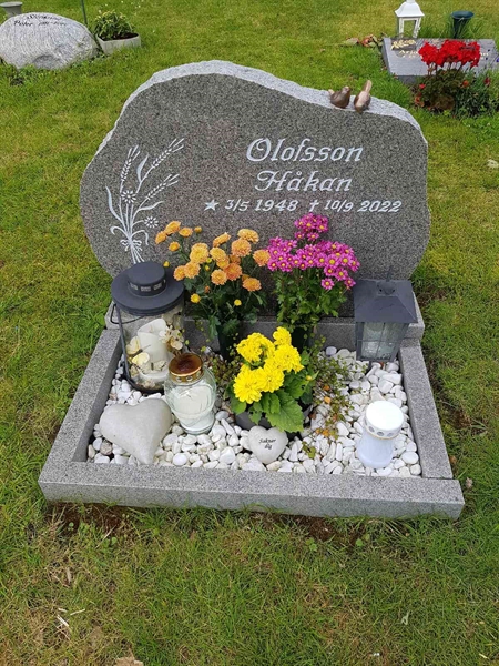 Grave number: 01  1977