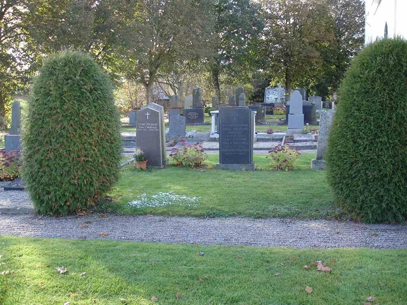 Grave number: FG O    14, 15
