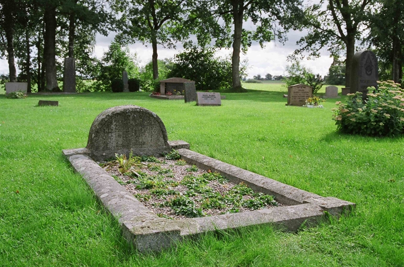 Grave number: B2 1    49