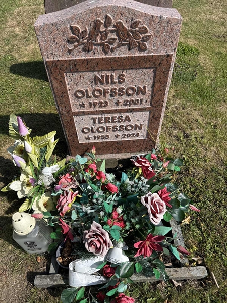 Grave number: R 02   640, 641