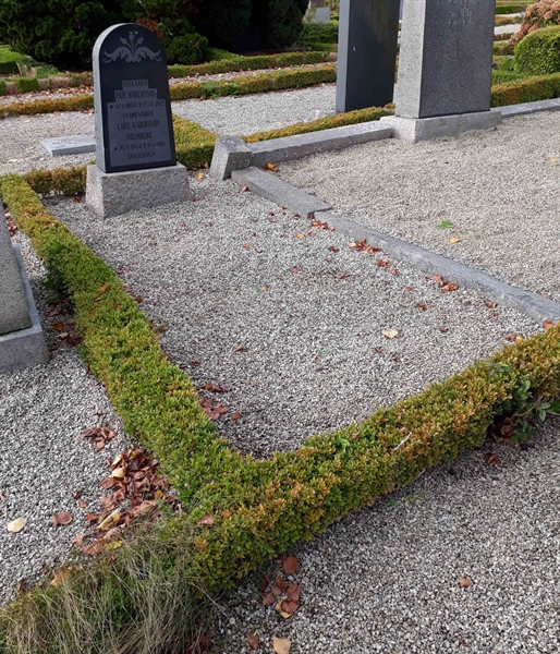 Grave number: TU 14    012