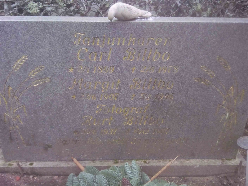 Grave number: HK J    83, 84