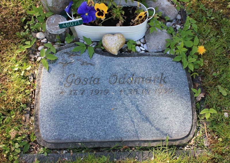 Grave number: Ö 46    71