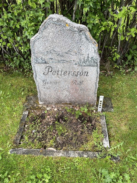 Grave number: DU ND    23, 24