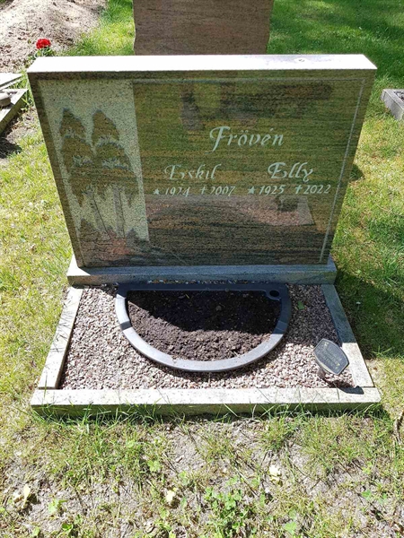 Grave number: 01 11065