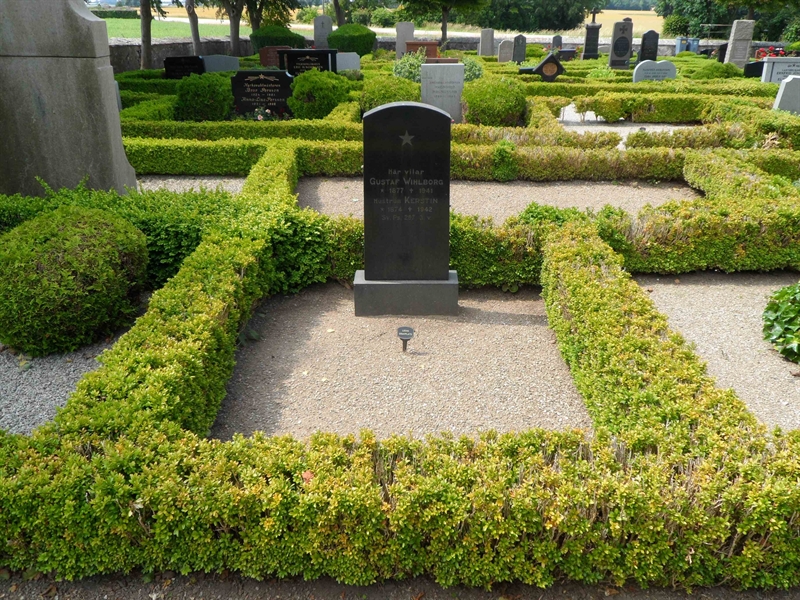Grave number: HK 2    53