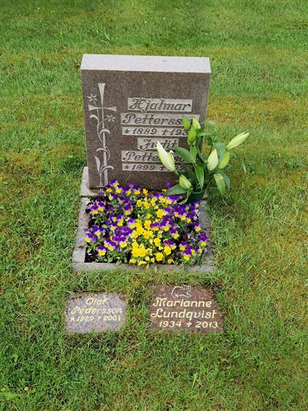 Gravnummer: 07 N   10