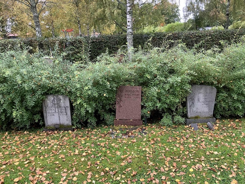 Grave number: 1 2  4311