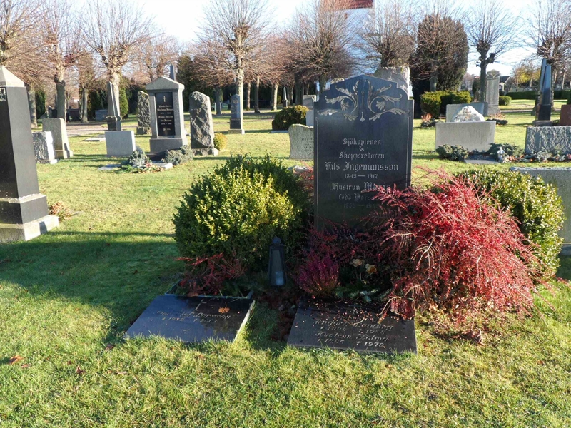 Grave number: 2 01   973