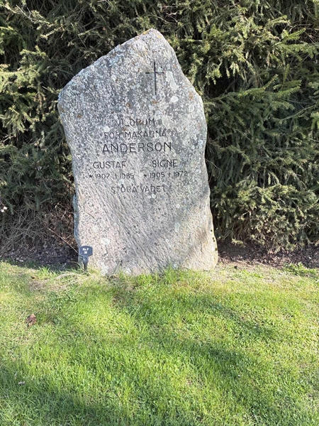 Gravnummer: 22 F    38