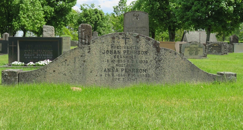 Grave number: 01 J    36, 37, 38