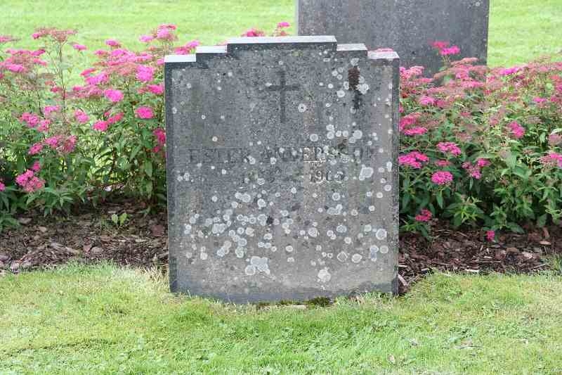 Grave number: F Ö C    92
