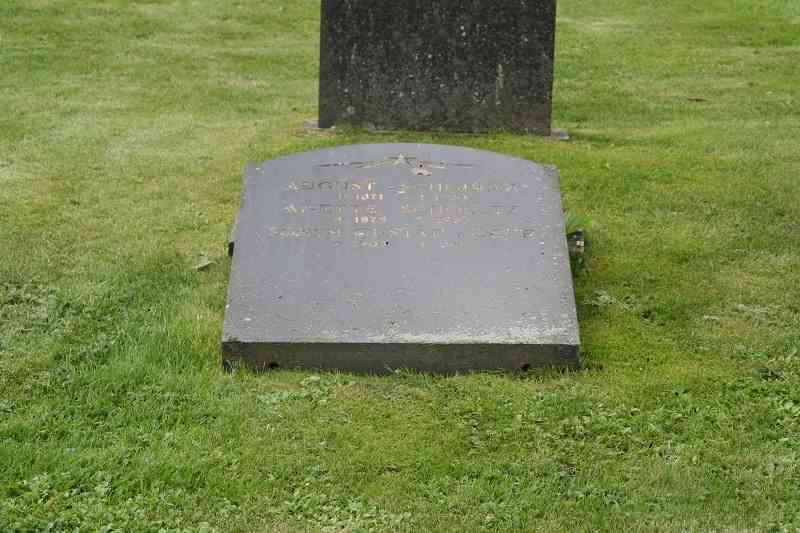 Grave number: F Ö A   102-103