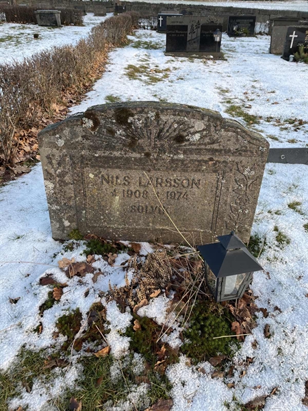 Grave number: Lax mell Kv4 96