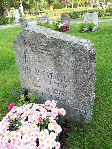 Hautatunnus: NK F D    18