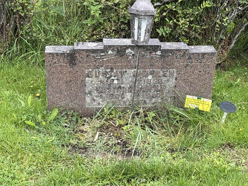 Grave number: IN 23   540