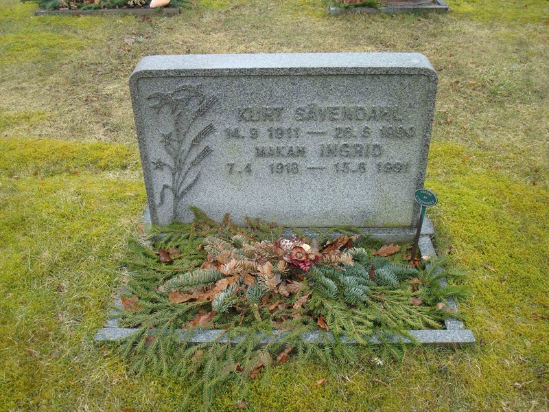 Grave number: BR D   194, 195