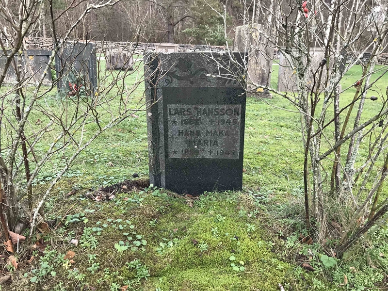 Grave number: L B    65