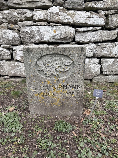 Grave number: G A 14