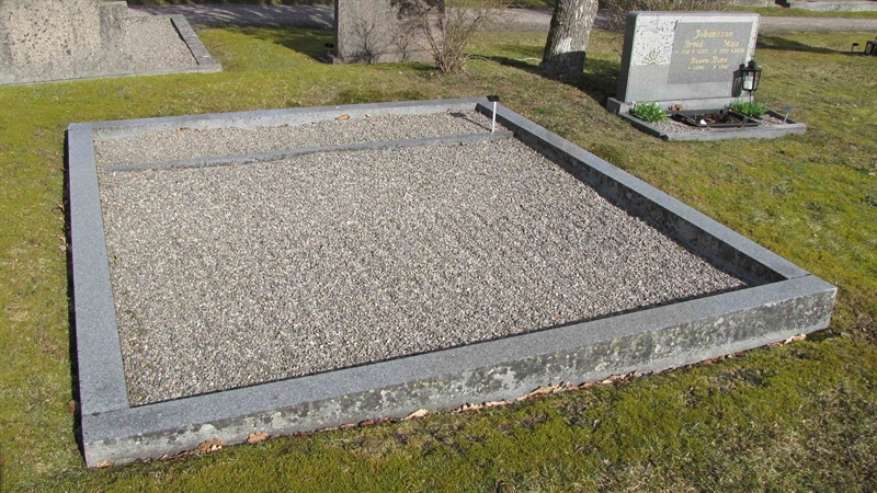 Grave number: HJ   357, 358