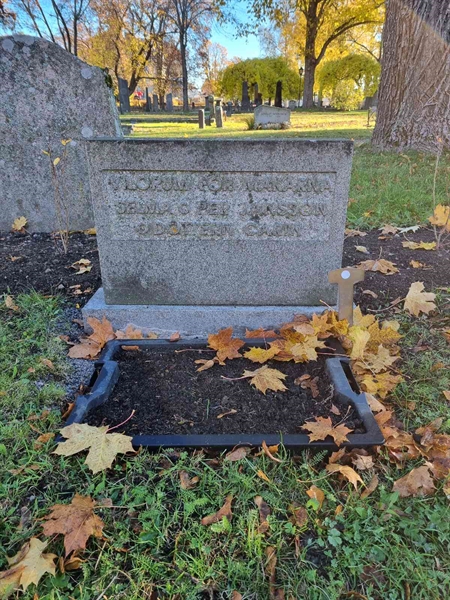 Grave number: 1 15  102