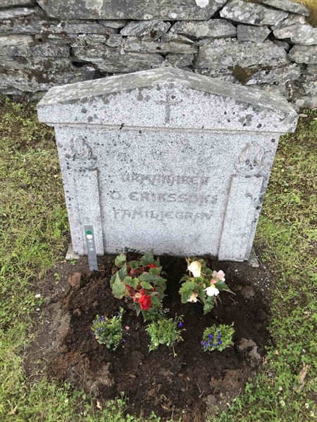 Grave number: UÖ KY    15, 16