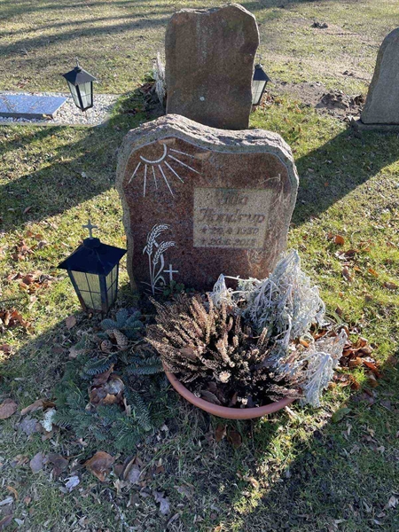 Grave number: VV 1   171