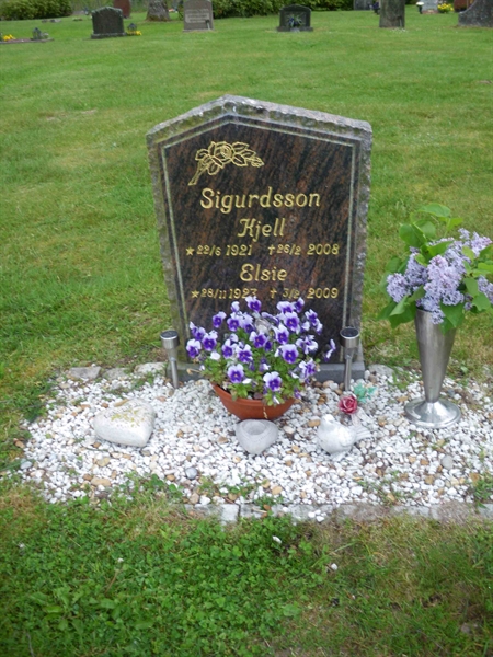 Grave number: SB 48    45, 46