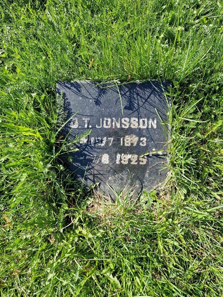 Grave number: 501 16 2553-2556