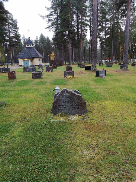 Hautatunnus: VLM 14   106-107