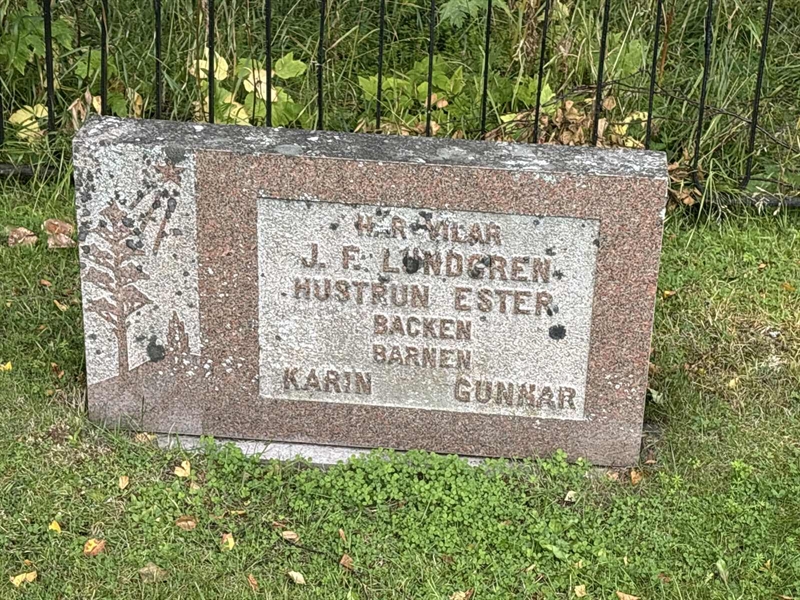Grave number: IN 18   300