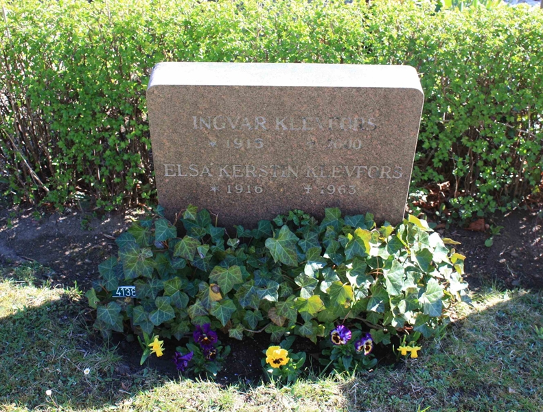 Grave number: Ö U02    45