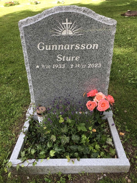 Grave number: 1 11    73-74