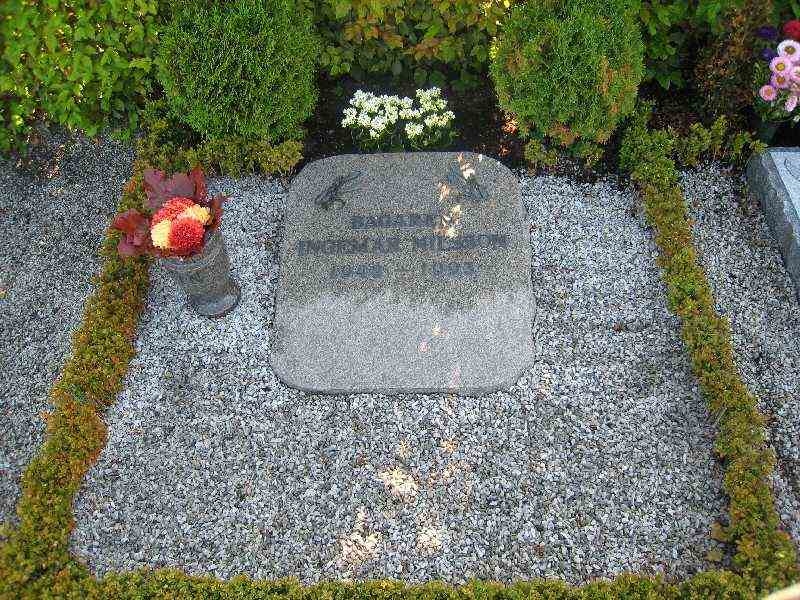 Grave number: NK Urn r    15