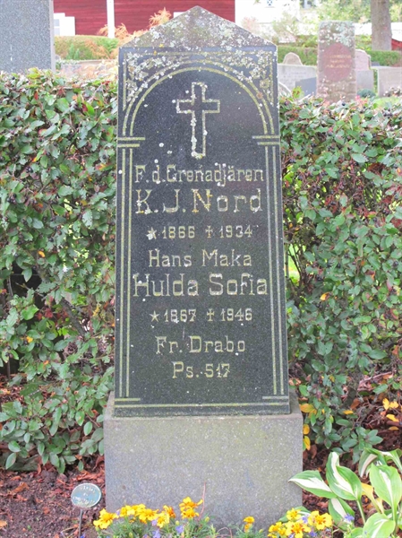 Grave number: KÄÖ A   271, 272