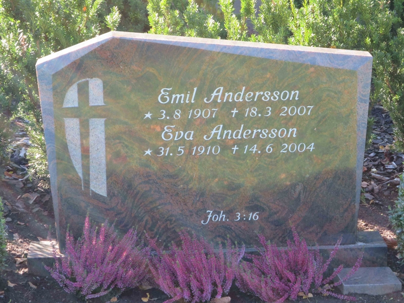 Grave number: HÖB 54    34