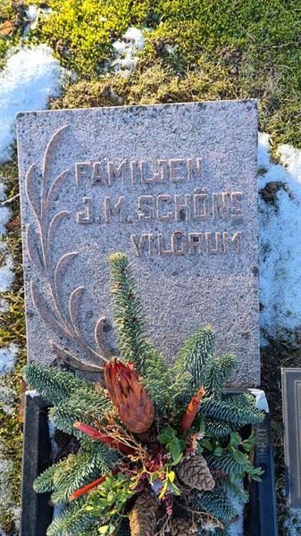 Grave number: M G 05 107-108