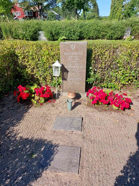 Hautatunnus: 1 D   042