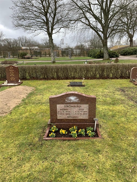Grave number: SÖ R    60, 61
