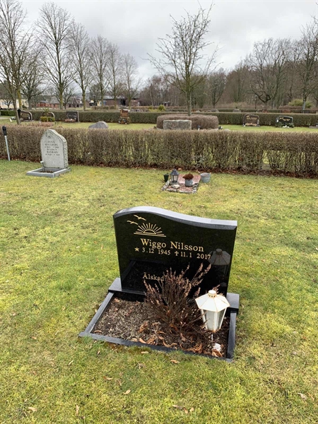 Grave number: SÖ R    24, 25, 26