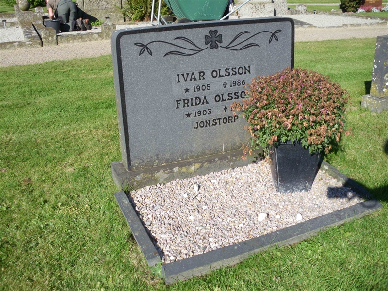 Grave number: NSK 09    25