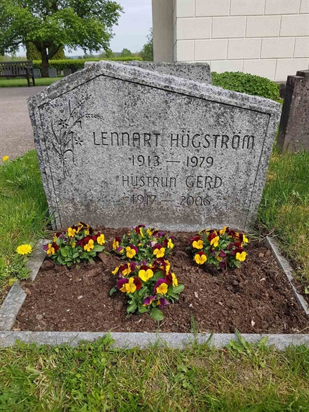 Grave number: 4 UL    56