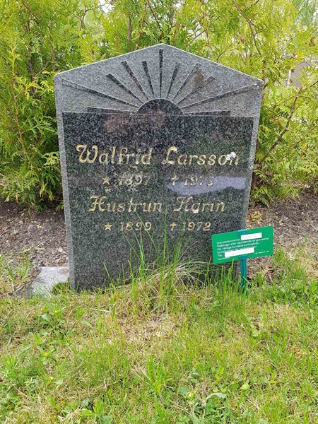 Grave number: 4 UL    13