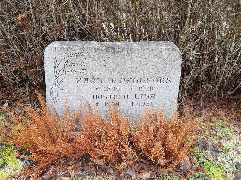 Grave number: 4 J    44